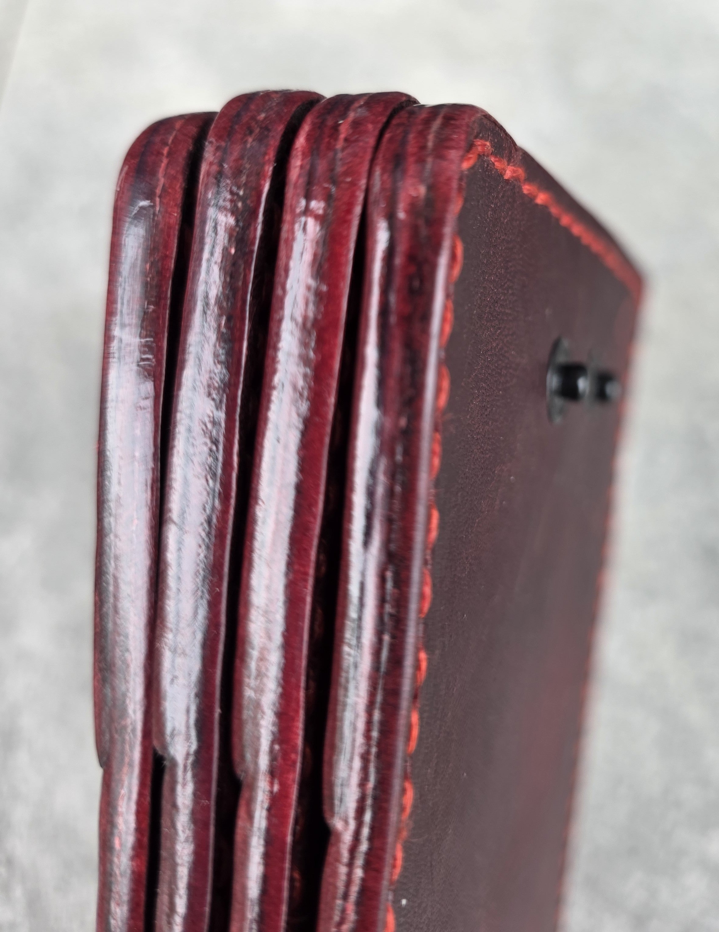 Executive Chaos Snap BiFold 2